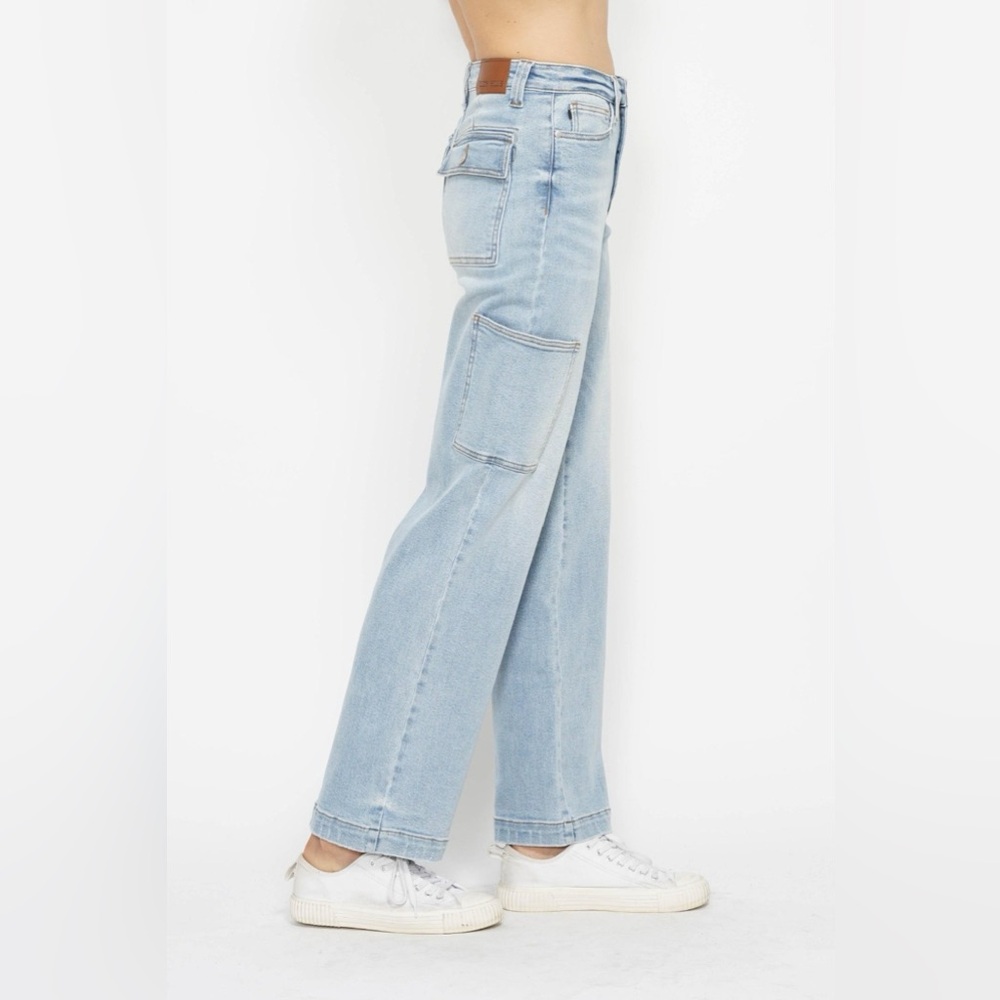 NWT Judy Blue PLUS + REG Size 90s Style High Waisted Straight Leg Cargo Jeans - Picture 6 of 8